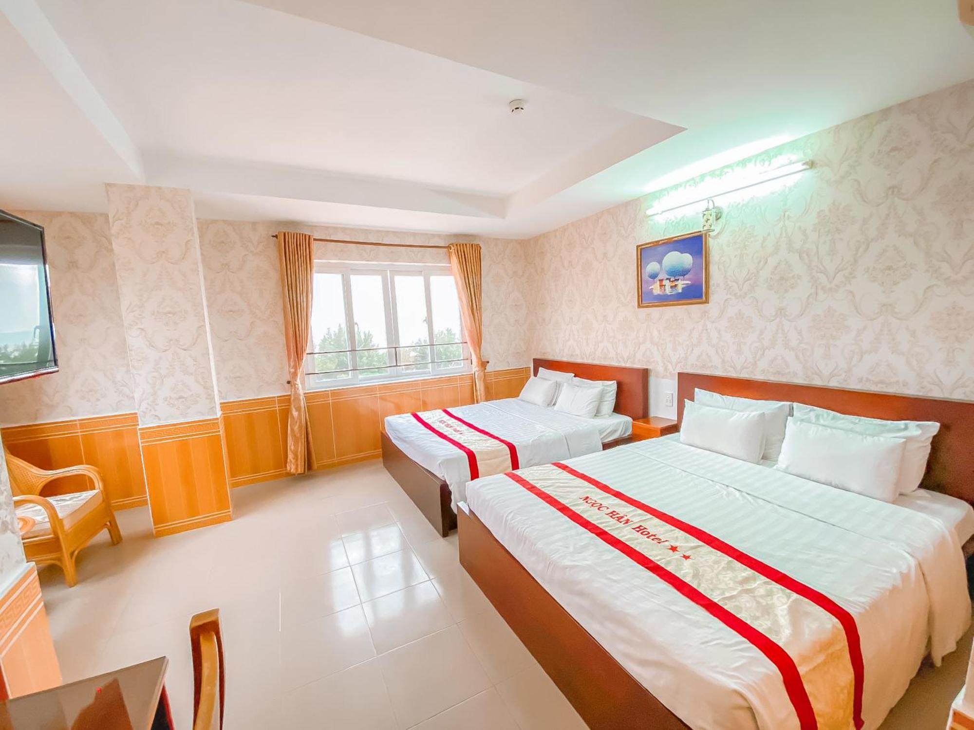 Ngoc Han Hotel By The Moment Вунг Тау Екстериор снимка